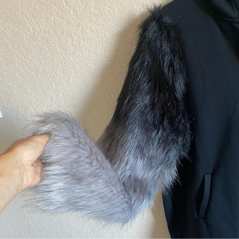 Zara Womens Oversized Hoodie Jacket with Faux Fur Sleeves size S